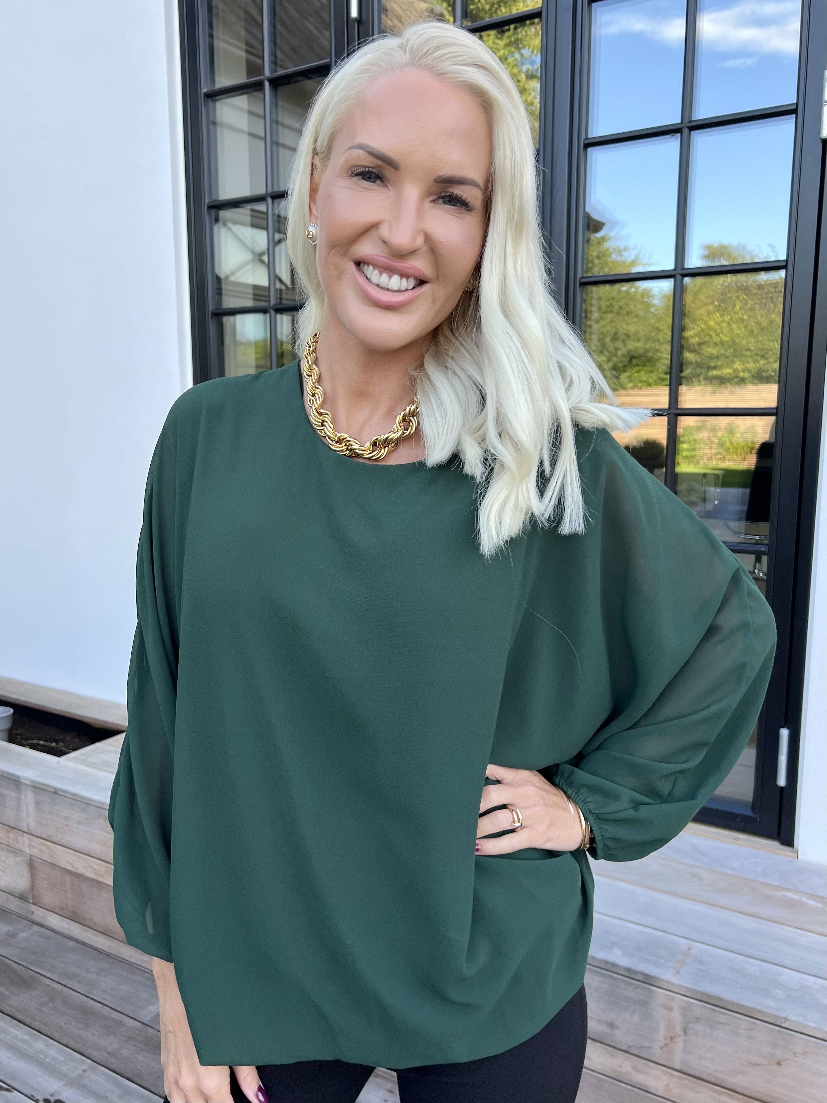 Destiny Plain - Chiffongblus med fladdermusärmar